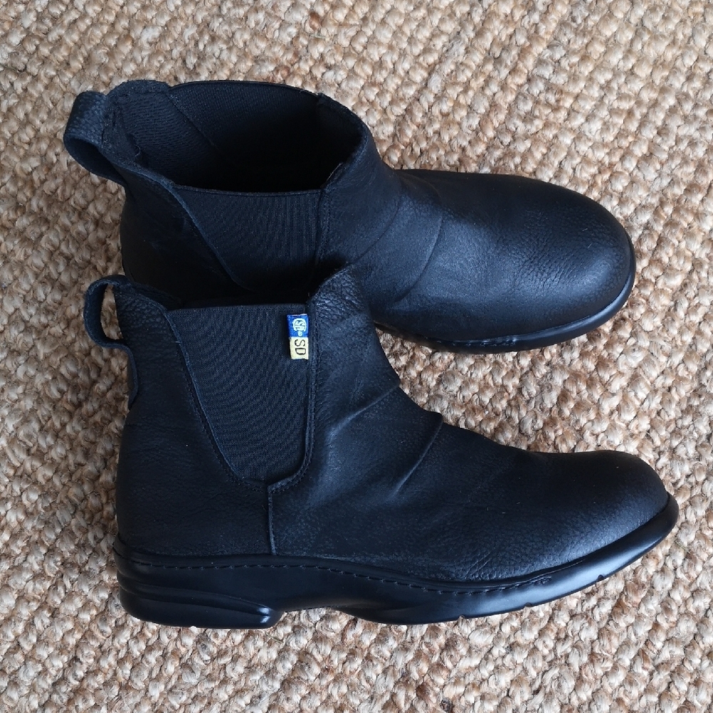 Featherlike safety ankle boots - Picture 2 of 15